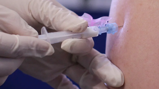 Experts Say Those Who Don't Vaccinate Their Kids Tend to Be Wealthy and White
